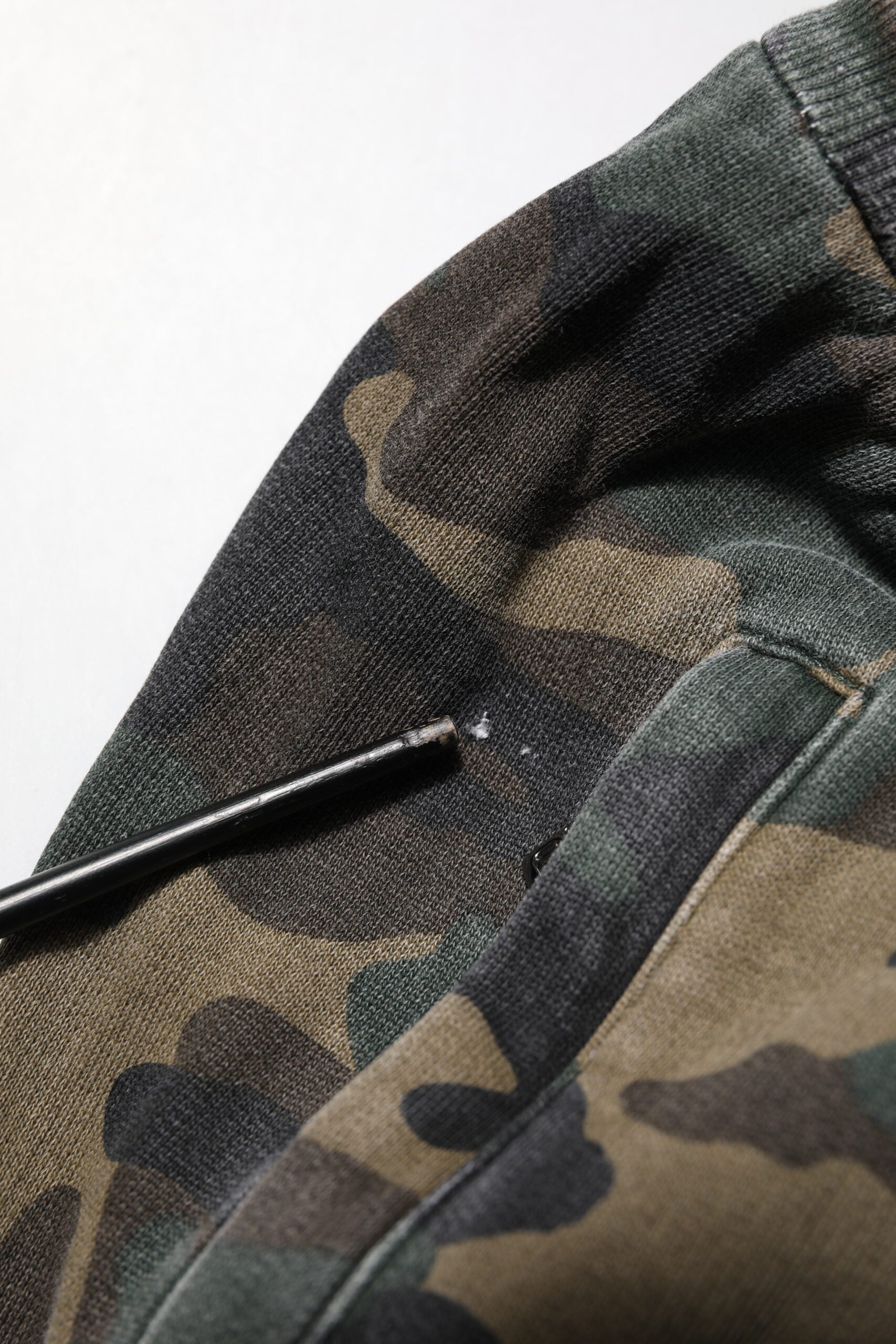 Dolce & Gabbana Brown Camouflage Cotton Men Jogger Pants | Regal Royce