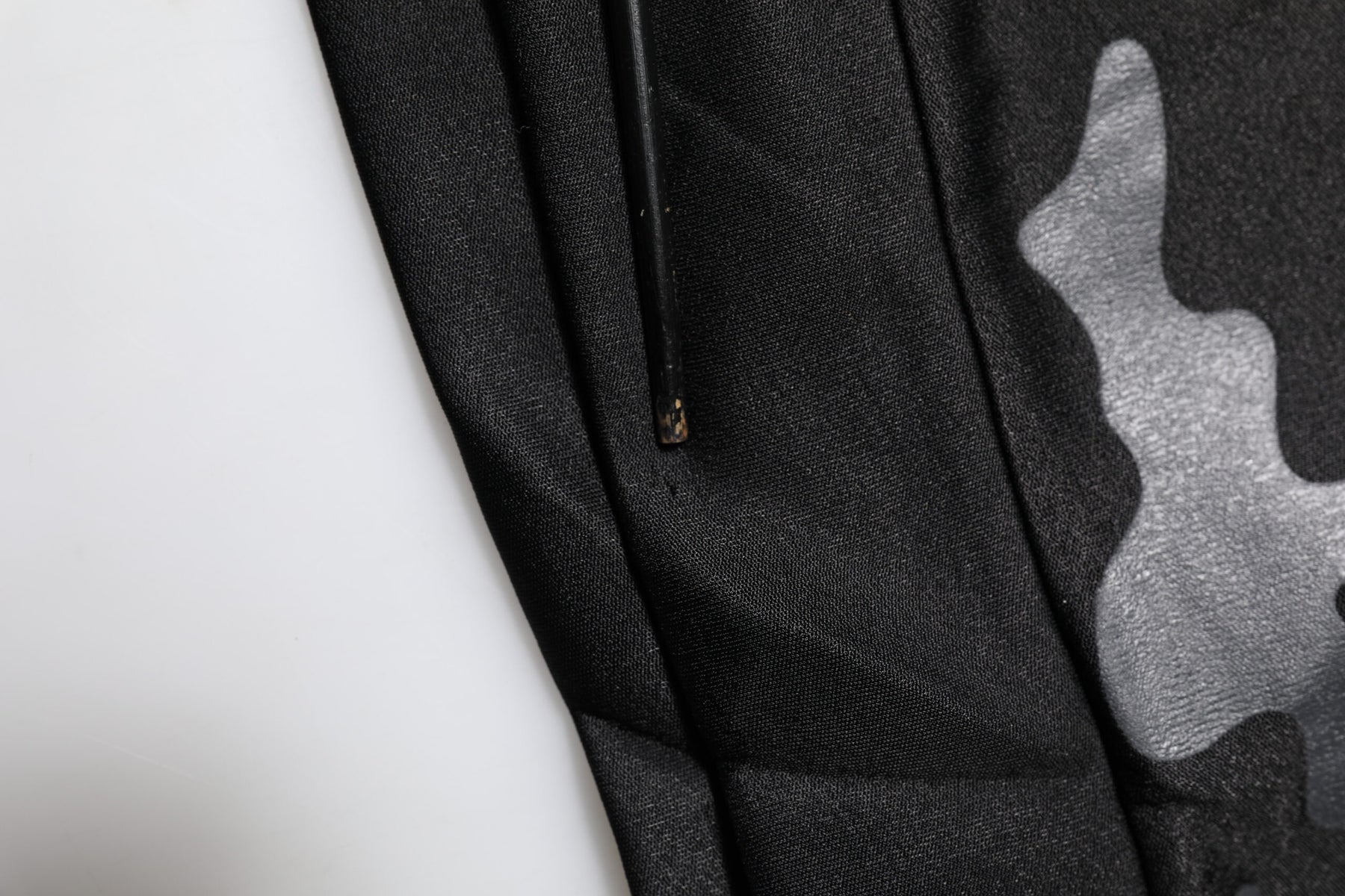 Dolce & Gabbana Black Camouflage Pullover Sweatshirt Sweater | Regal Royce