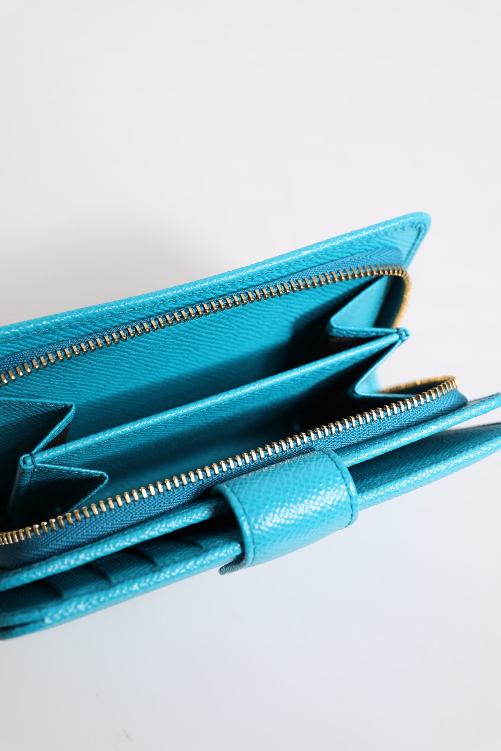 Dolce & Gabbana Light Blue Leather Bifold Continental Clutch Wallet | Regal Royce