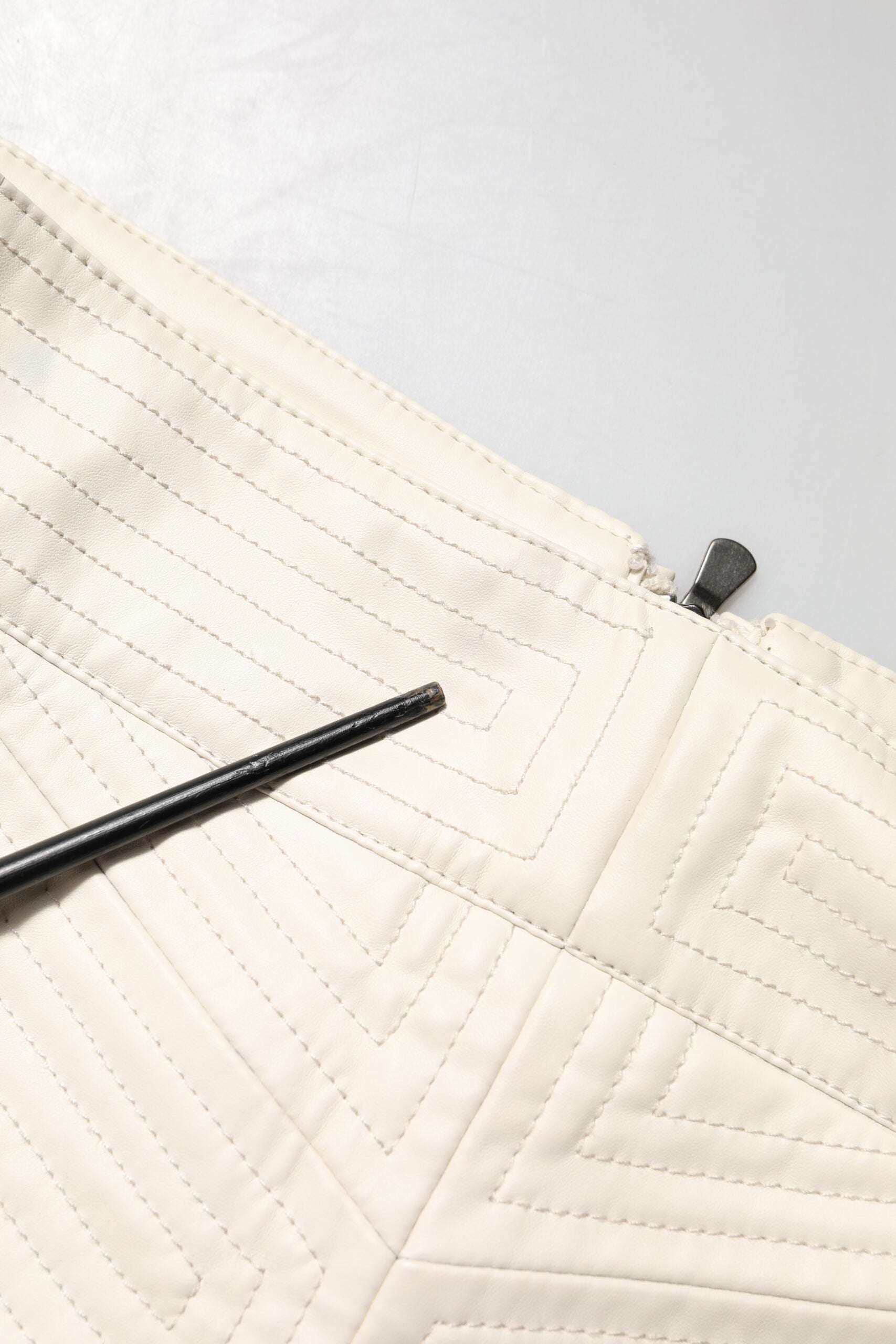 Guess Beige Faux Leather Quilted Mini High Waist Women  Skirt | Regal Royce