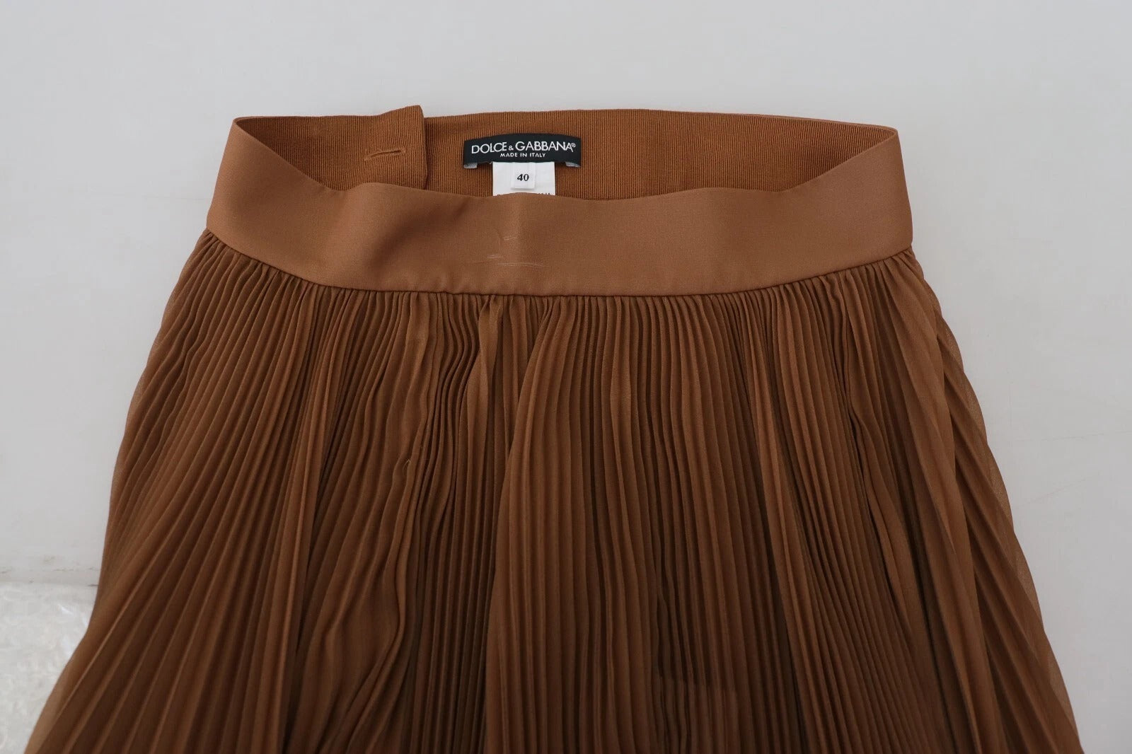 Dolce & Gabbana Beige Longuette Plisse Chiffon Midi Skirt | Regal Royce