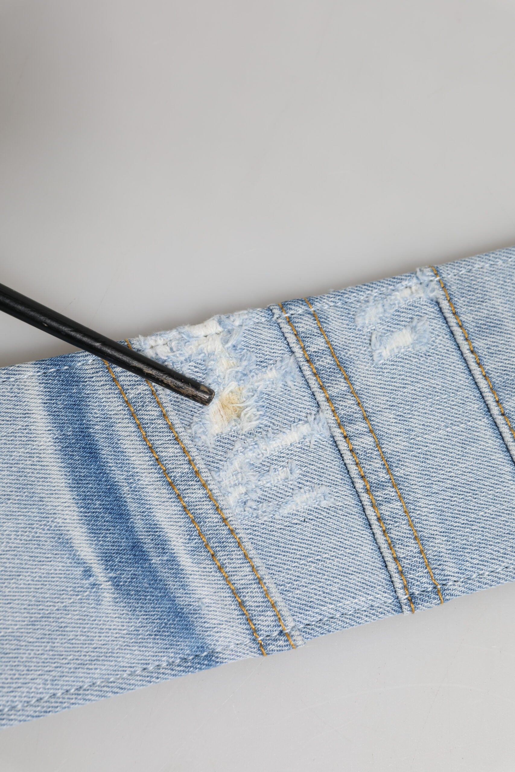 Dolce & Gabbana Blue Two Tone Denim Gold Metal Buckle Belt | Regal Royce