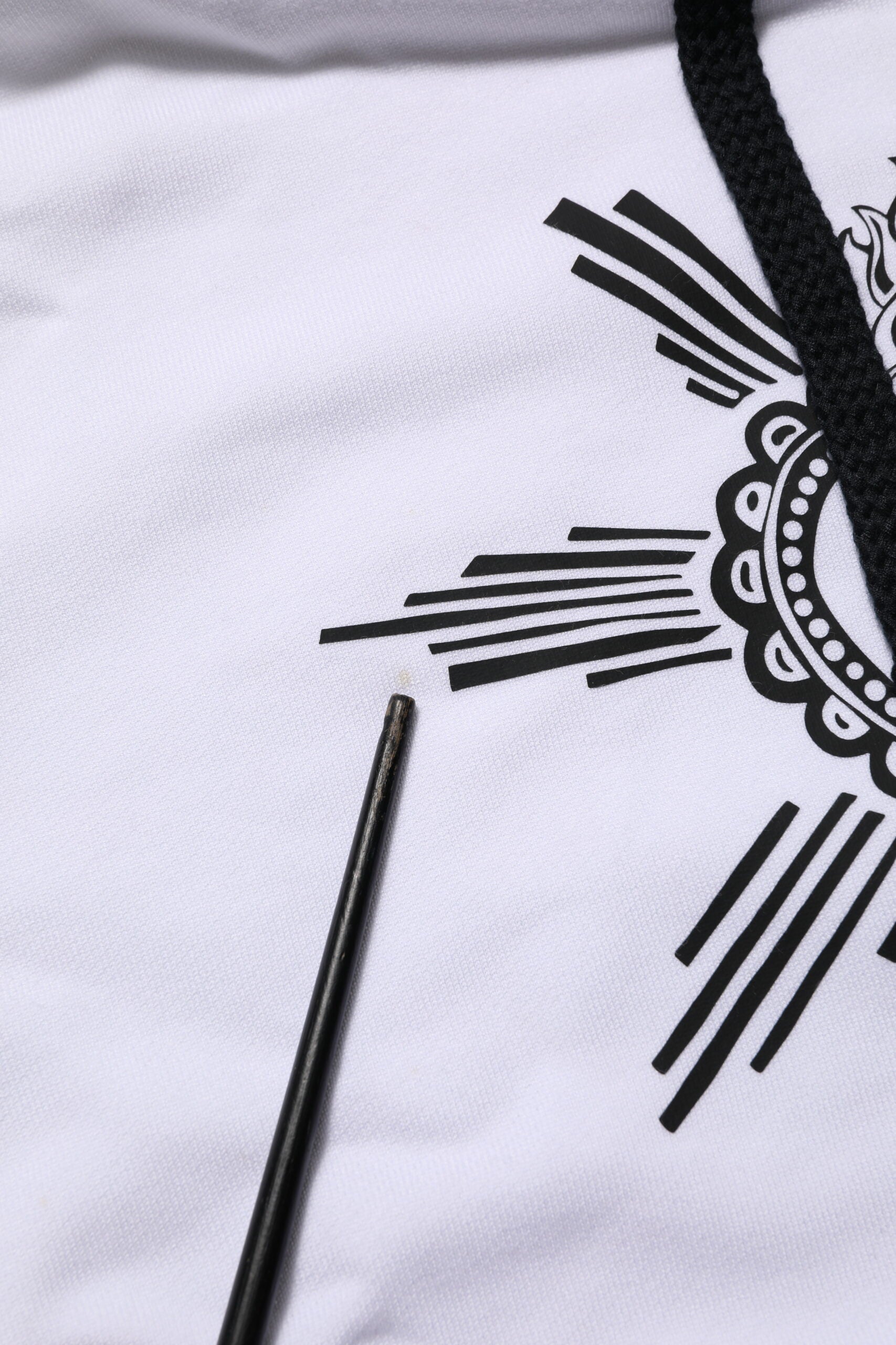 Dolce & Gabbana White Sacred Heart Hooded Sweatshirt Sweater | Regal Royce