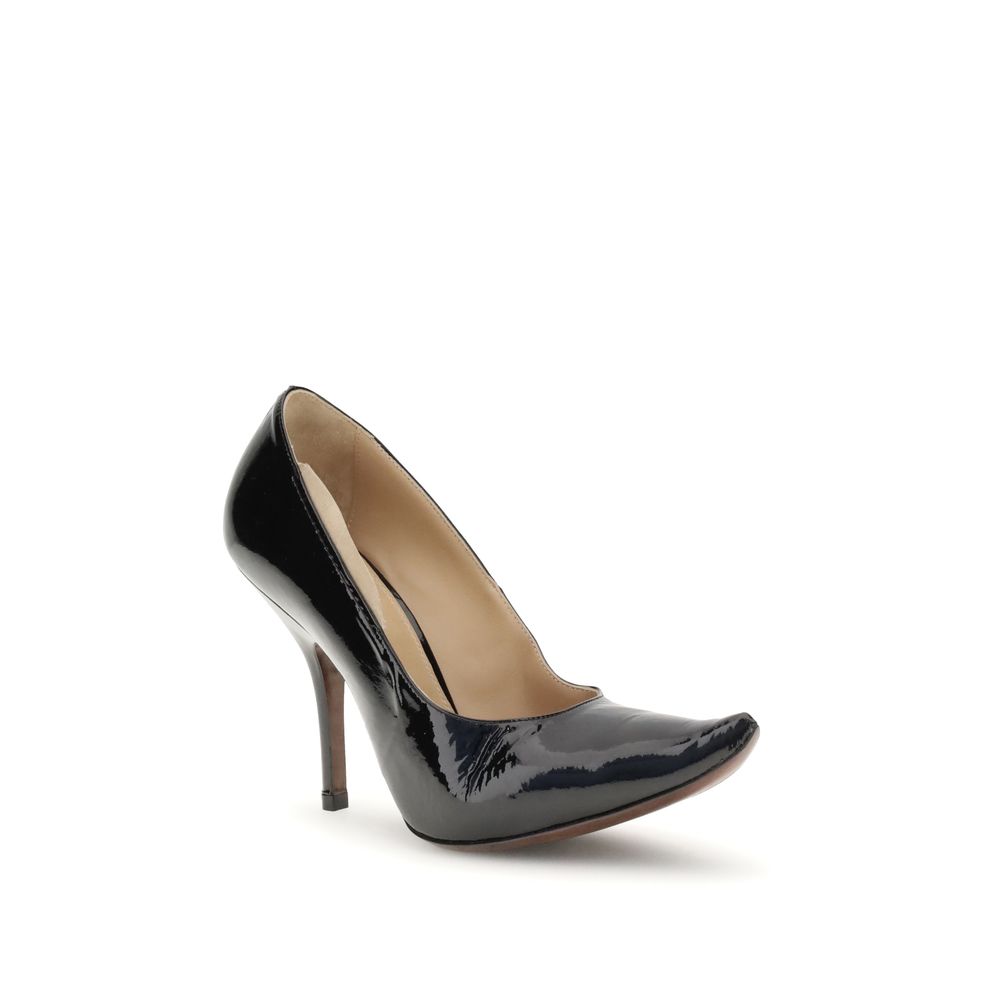 Margiela Black Calf Leather Bos Taurus Pumps | Regal Royce