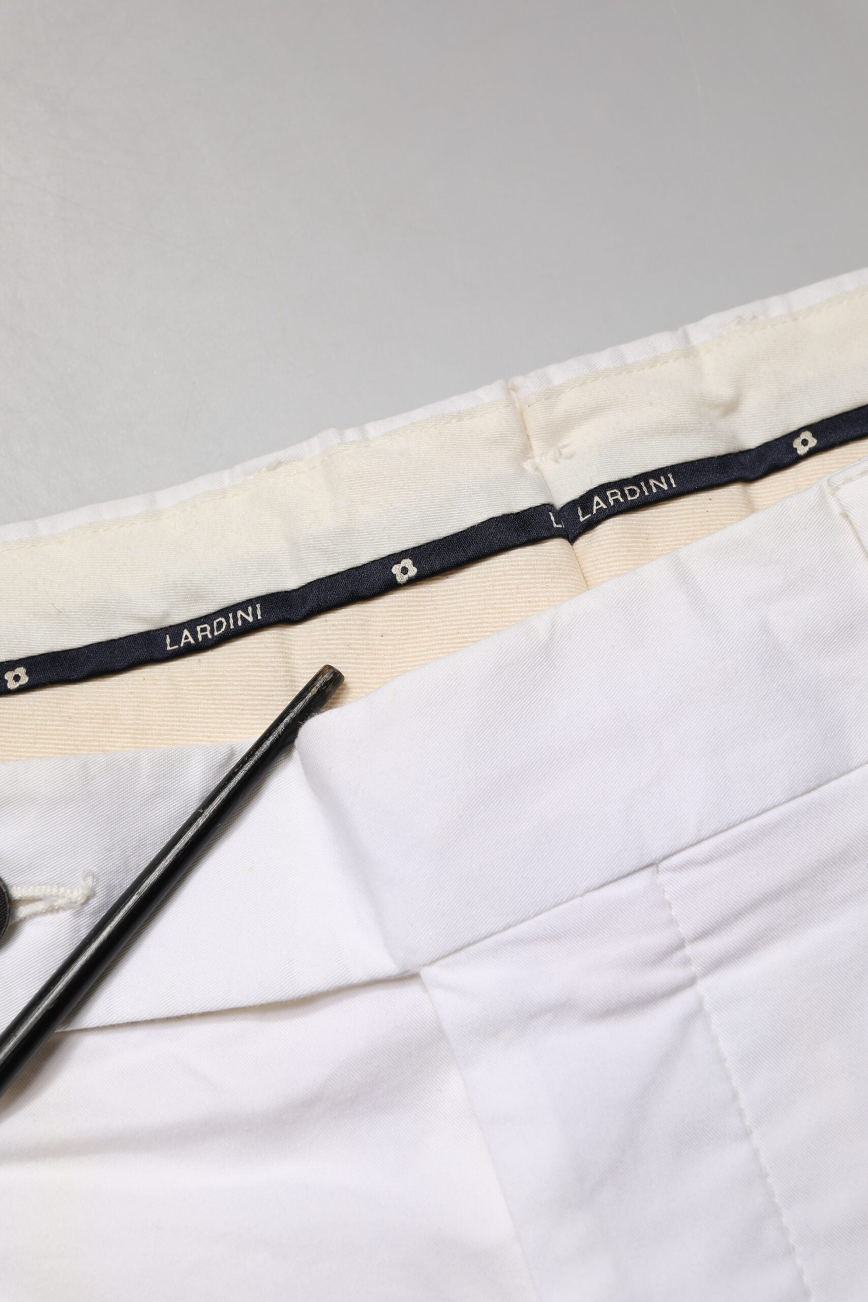 Lardini White Cotton Stretch Tapered Mid Waist Chino Pants | Regal Royce