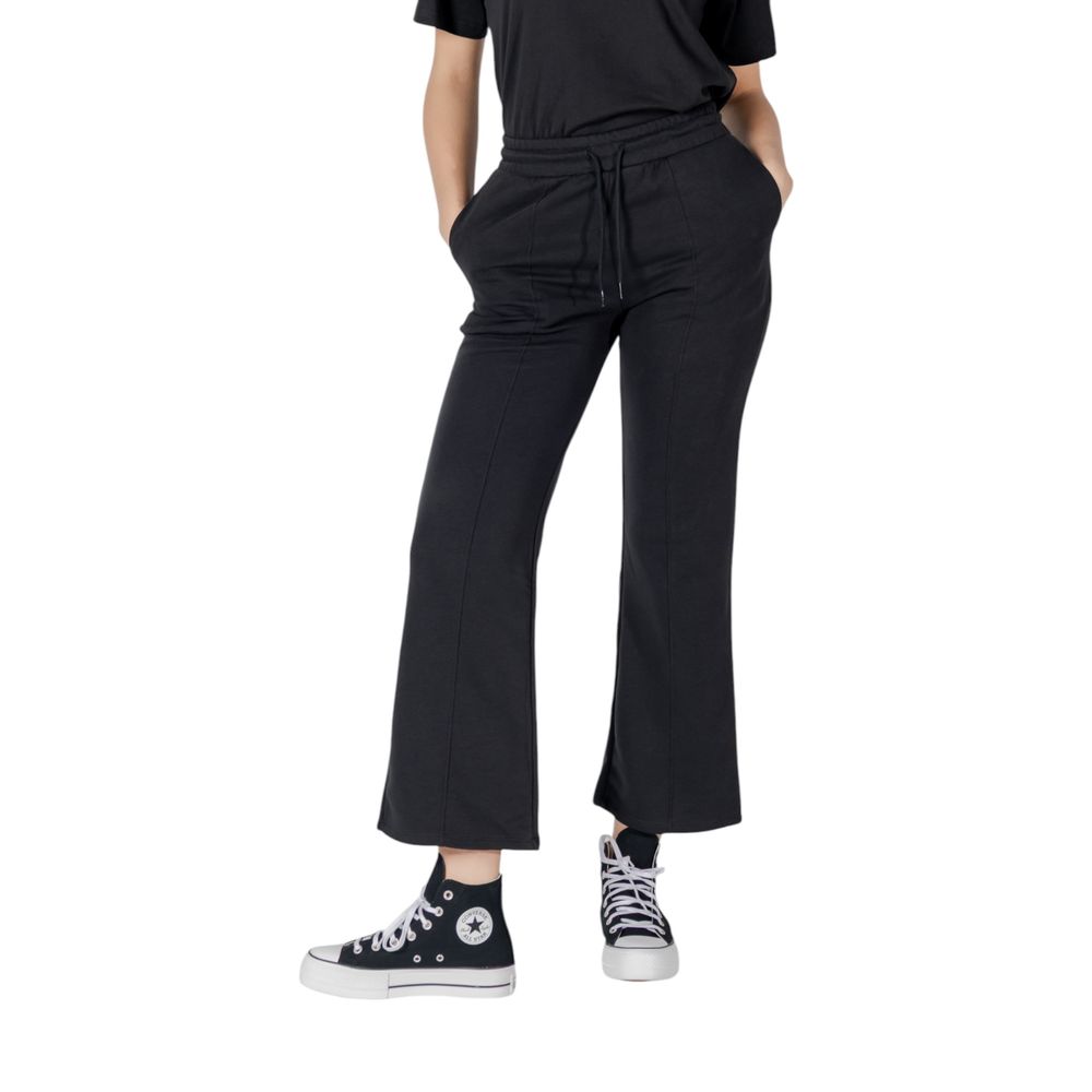 Converse Black Cotton Joggers (Workout Pants) | Regal Royce