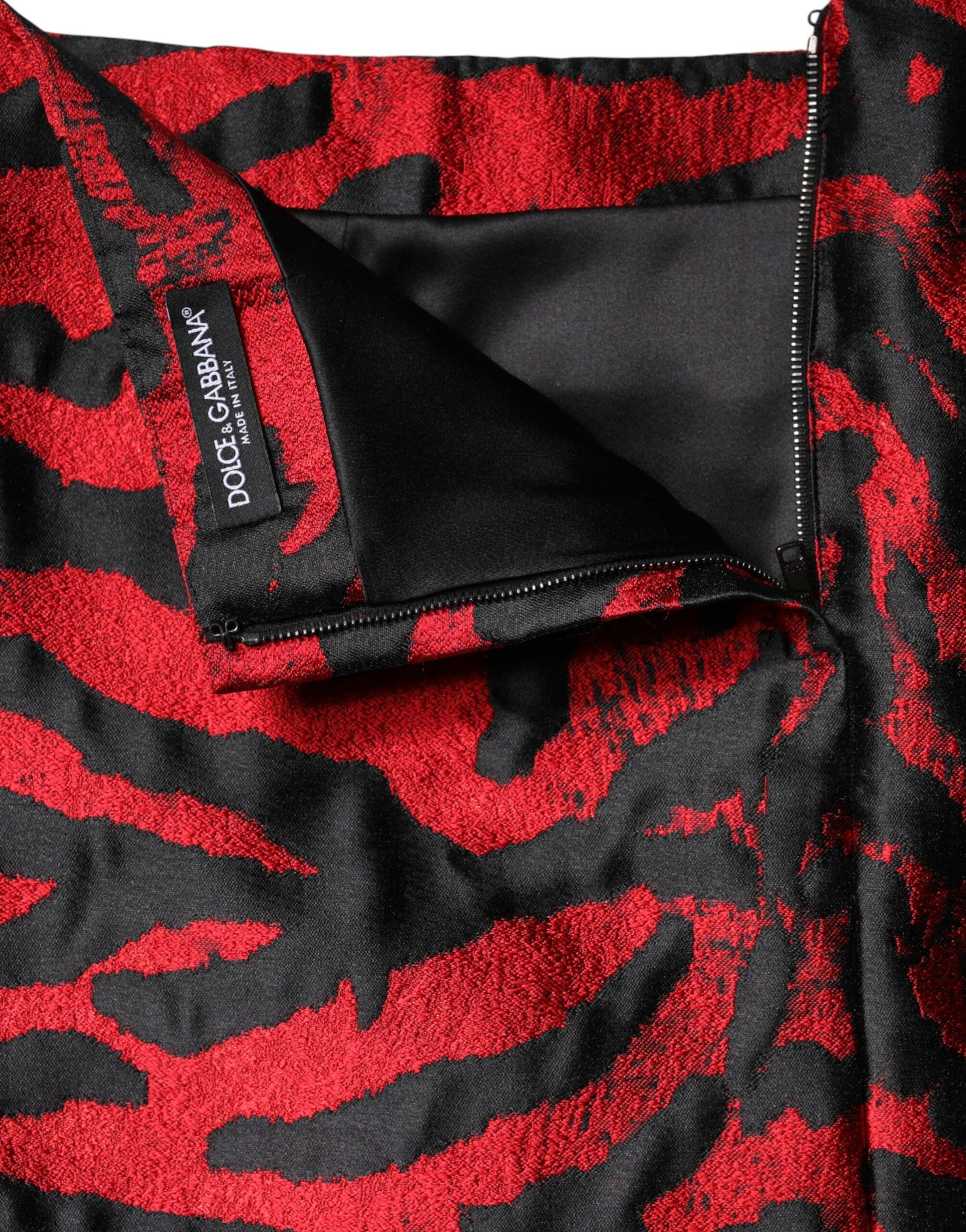 Dolce & Gabbana Black Red Jacquard High Waist Mini Skirt | Regal Royce