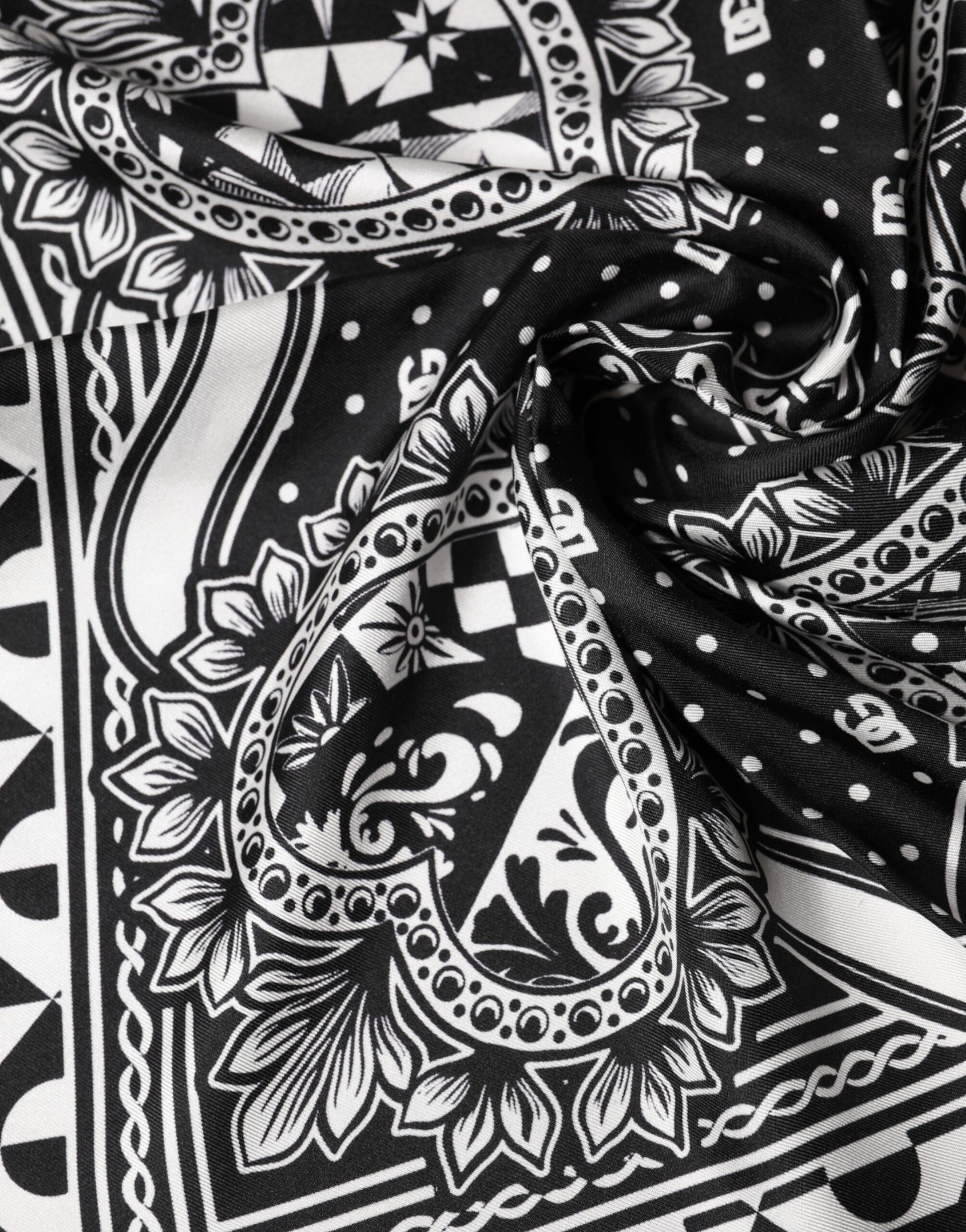 Dolce & Gabbana Black Bandana Print Silk Neck Foulard Scarf | Regal Royce
