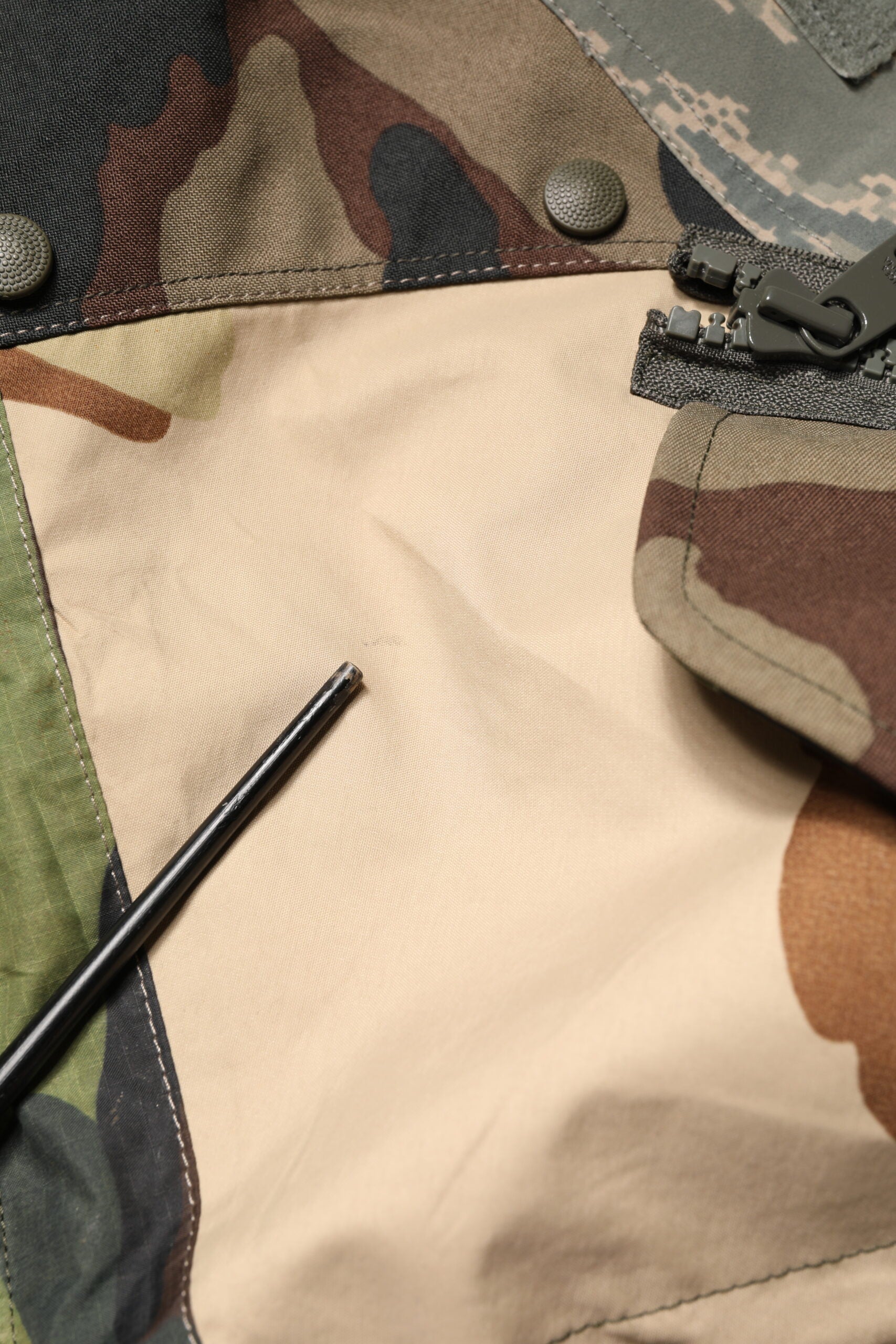 Dolce & Gabbana Multicolor Camouflage Hooded RainCoat Jacket | Regal Royce